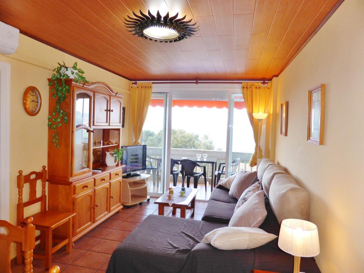 Apartamentos Cye 009 Punta Del Cavall 萨洛 外观 照片