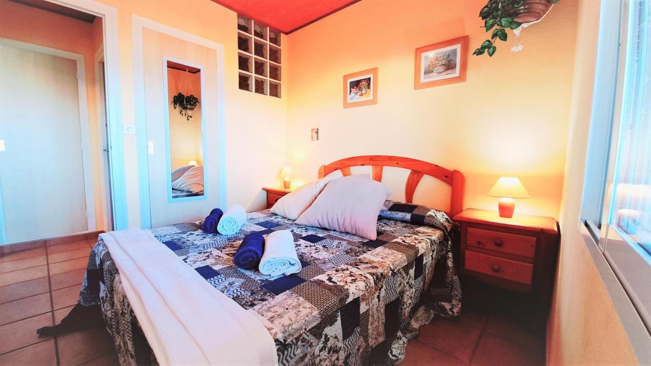 Apartamentos Cye 009 Punta Del Cavall 萨洛 外观 照片