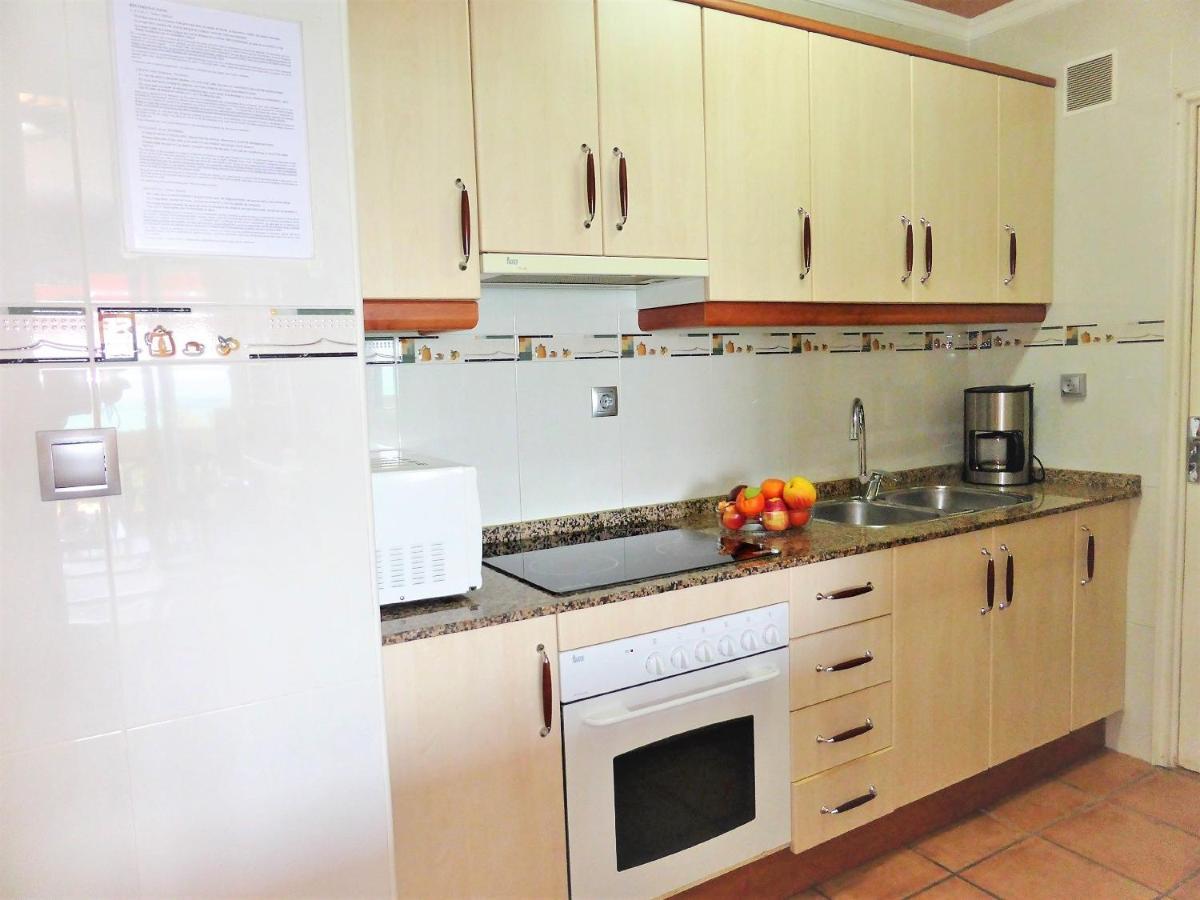 Apartamentos Cye 009 Punta Del Cavall 萨洛 外观 照片