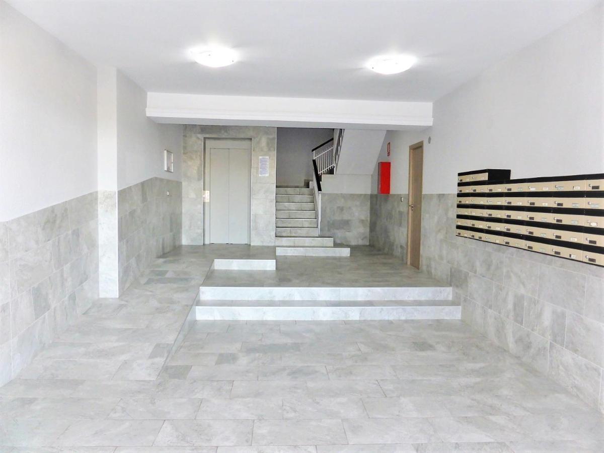 Apartamentos Cye 009 Punta Del Cavall 萨洛 外观 照片