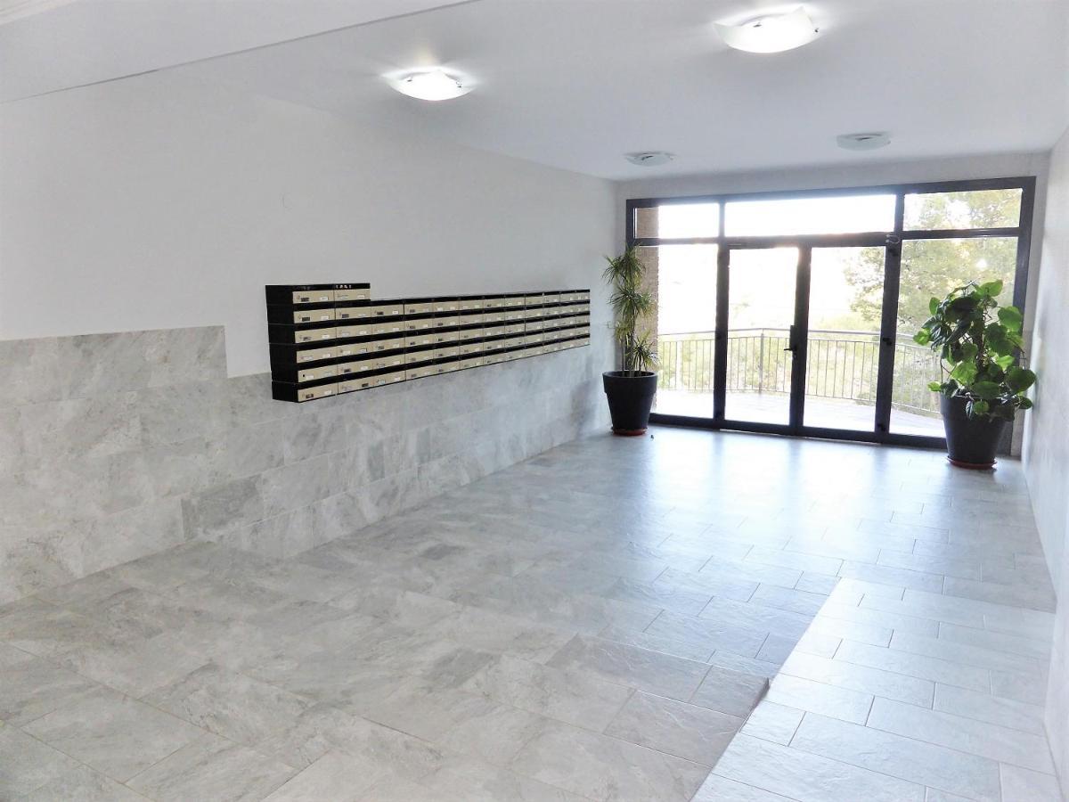 Apartamentos Cye 009 Punta Del Cavall 萨洛 外观 照片